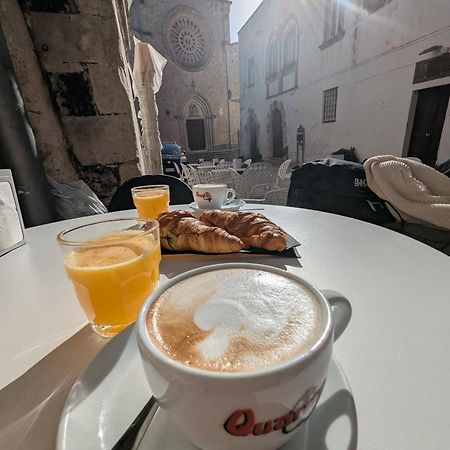 Bed and Breakfast Ca Sotto L'Arco Ostuni Exterior foto