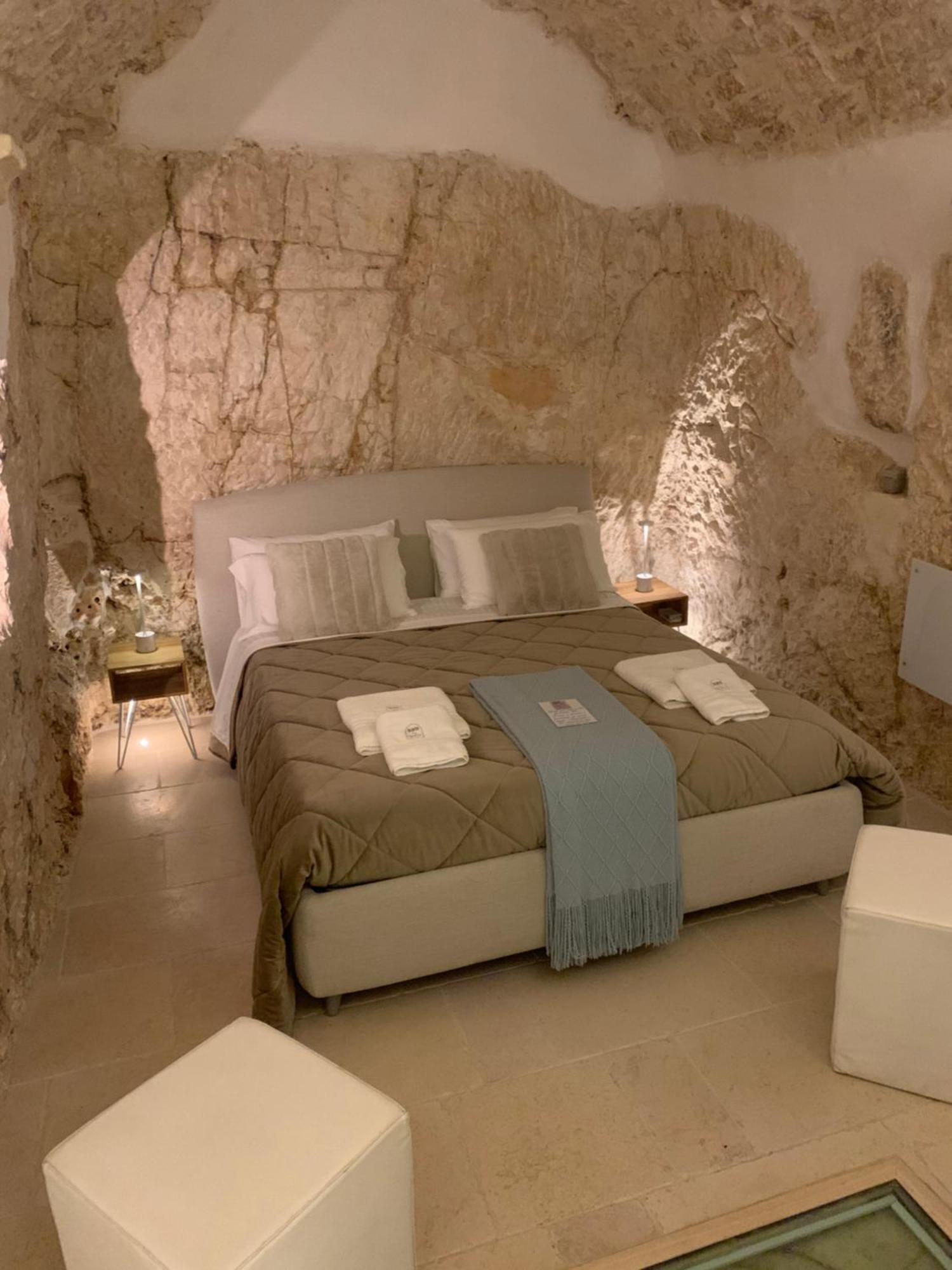 Bed and Breakfast Ca Sotto L'Arco Ostuni Exterior foto