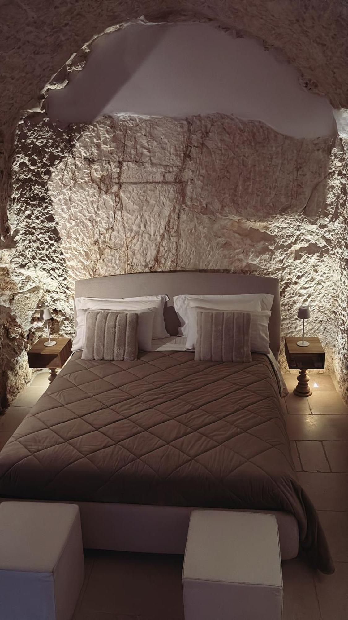 Bed and Breakfast Ca Sotto L'Arco Ostuni Exterior foto